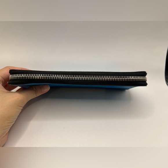 Louis Vuitton  Zippy Vertical Taigarama Long Wallet in Bright Blue with Box - Picture 9 of 14